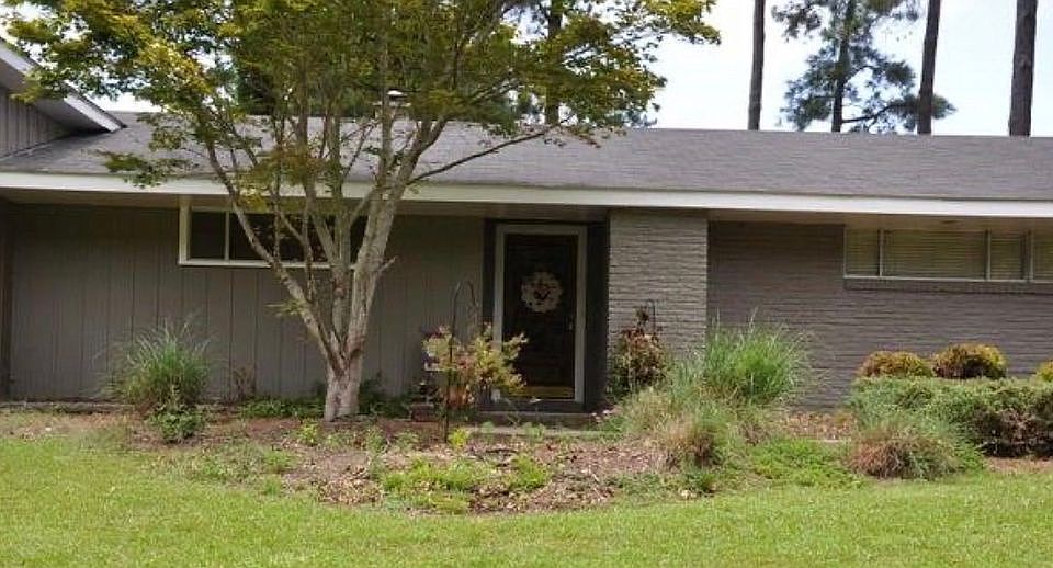 1st image of 109 W Meadowbrook Dr