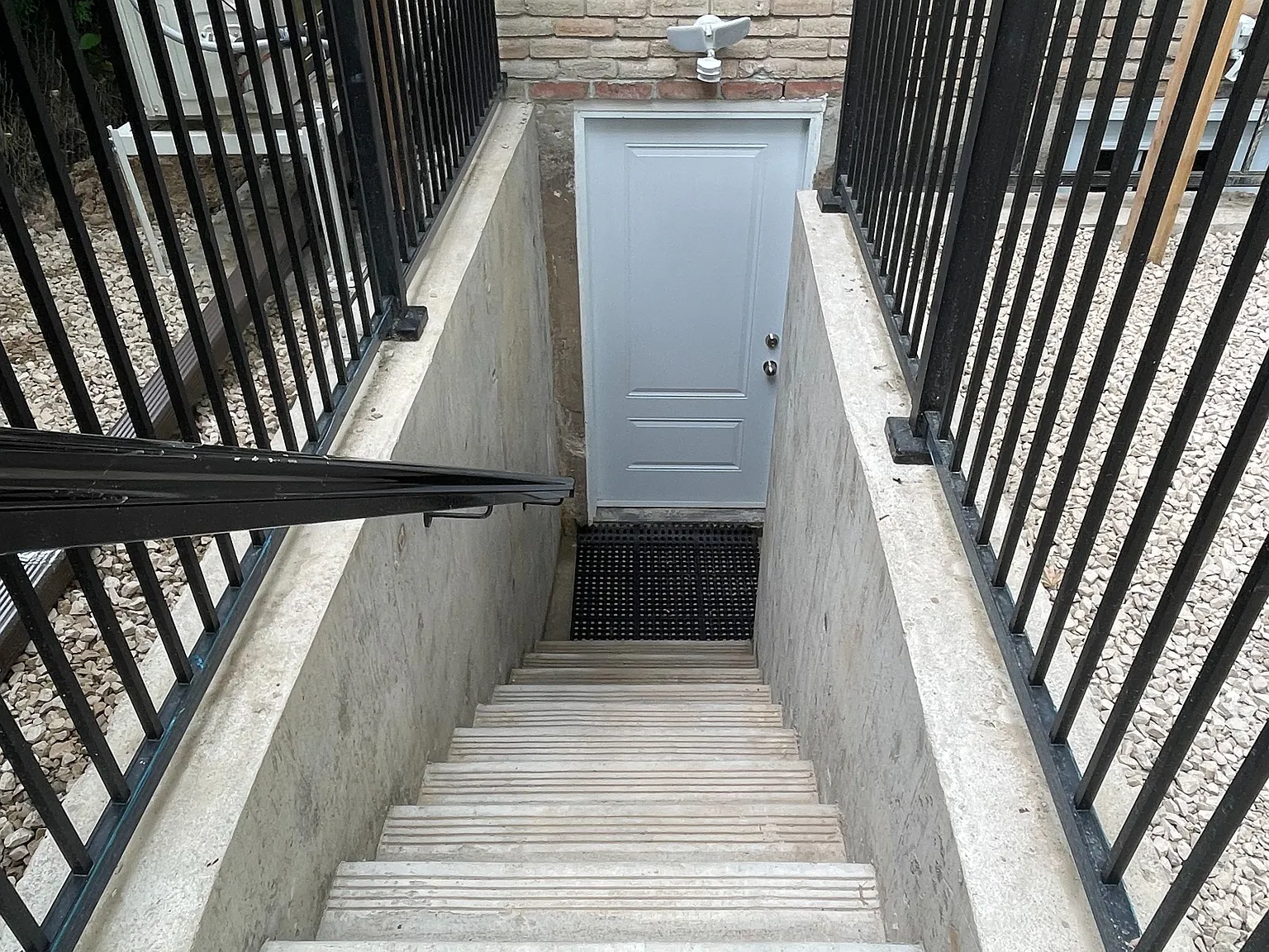 2 bed, $1,850 — Photo 3