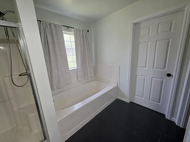 126 Adams Ln — Photo 15