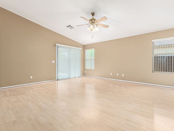 4th image of 10633 W Windsor Ave