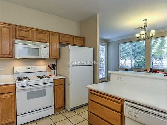 5th image of 9738 Manheim Ln