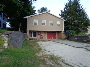 110 N Wells St, West Union, IA 52175