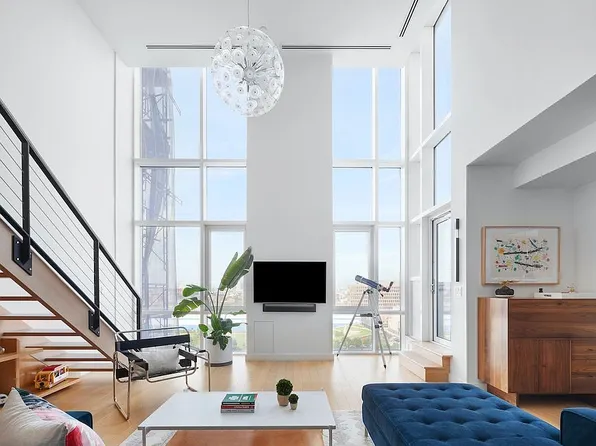 34 N 7th St #Ph1e, Brooklyn, NY 11249