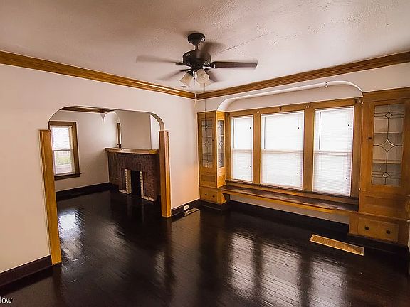 4th image of 2225 Oak Park Ave #1