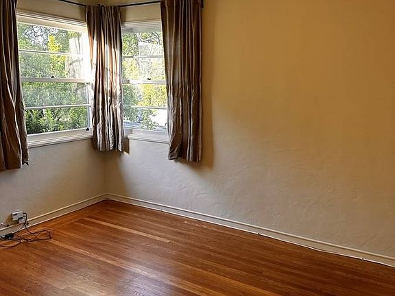 4th image of 1300-1306 Monterey Ave #1304
