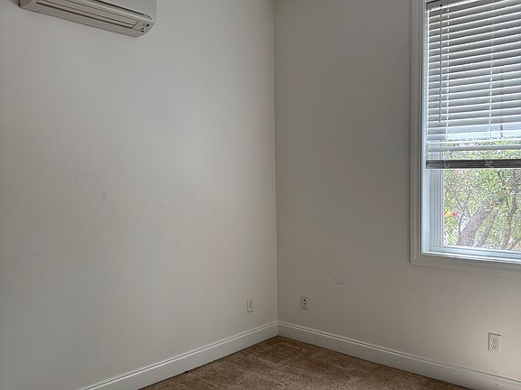 5th image of 156 E Carolina Ave #208