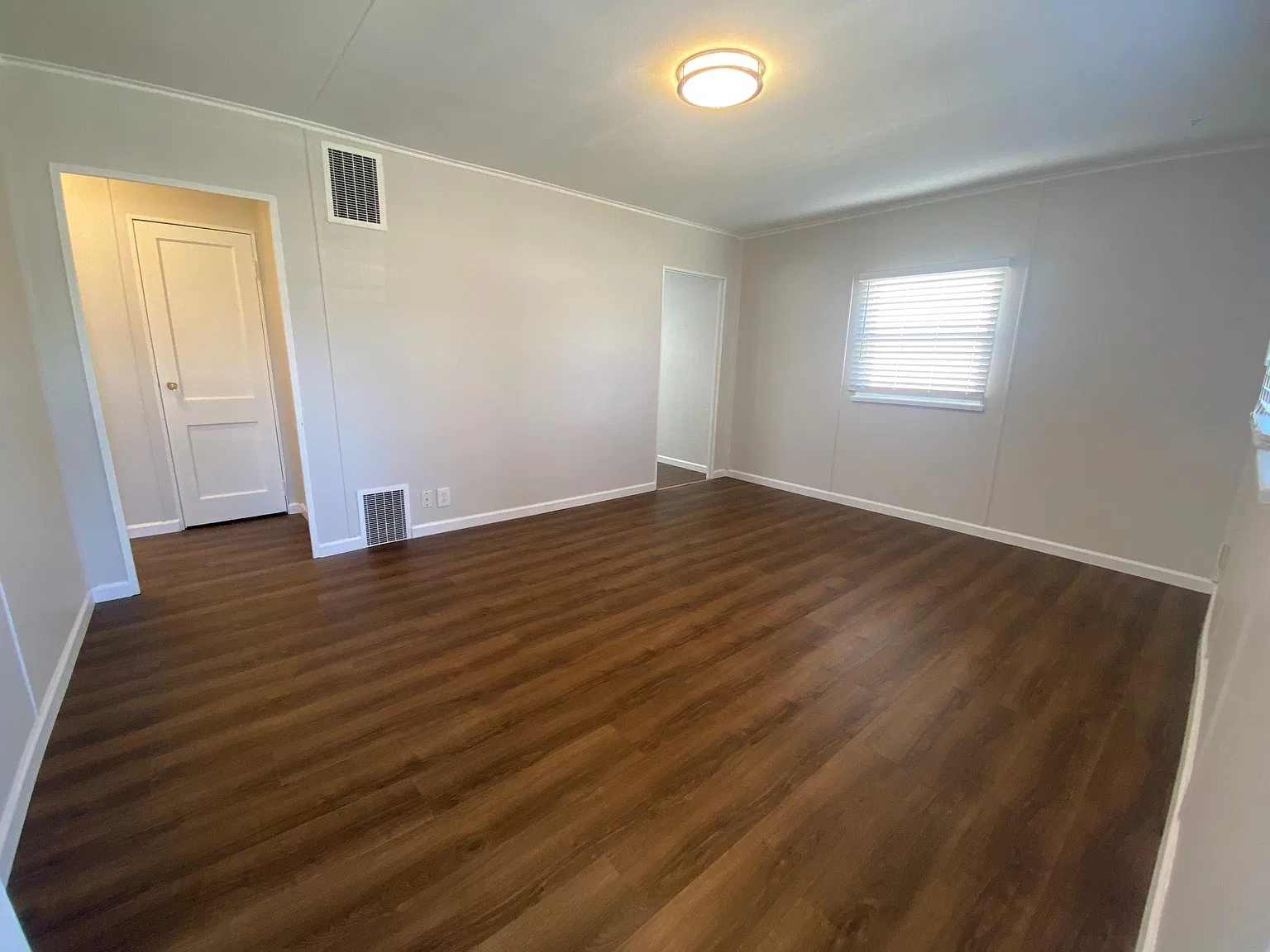 2 bed, 672 sqft, $1,625 — Photo 3