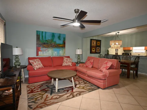 8443 Gulf Blvd APT D14, Navarre, FL 32566