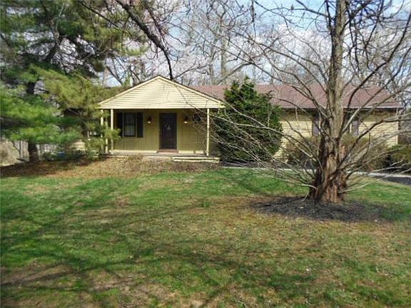 Another view of front of home