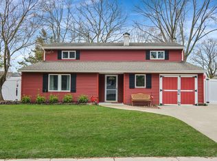 18 Corvette Rd, Selden, NY 11784