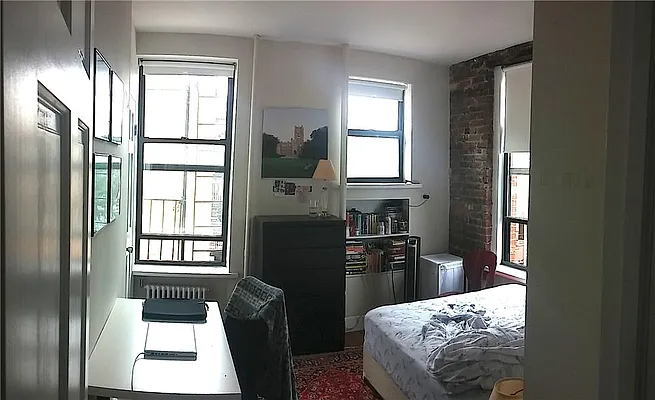 Rented by R New York | media 8