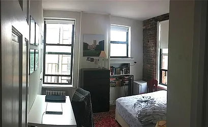 Rented by R New York