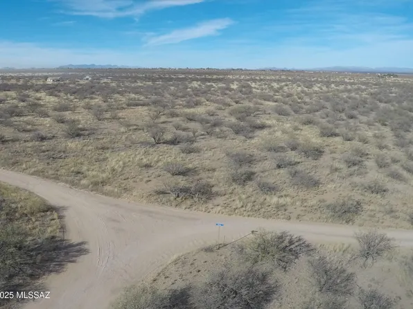 9701 E Adam Trl, Hereford, AZ 85615