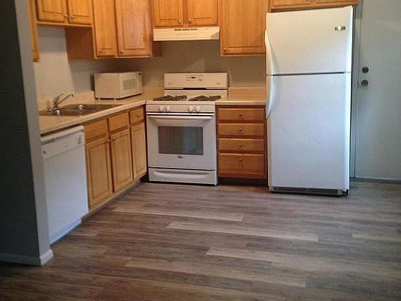 2nd image of 1128 Wheeler St #1130