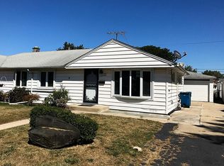 4606 W 89th Pl, Hometown, IL