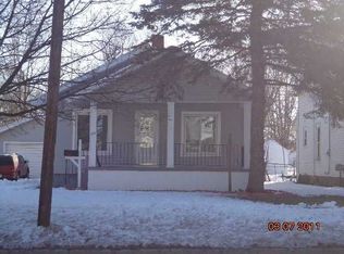 715 N Cochran Ave, Charlotte, MI 48813