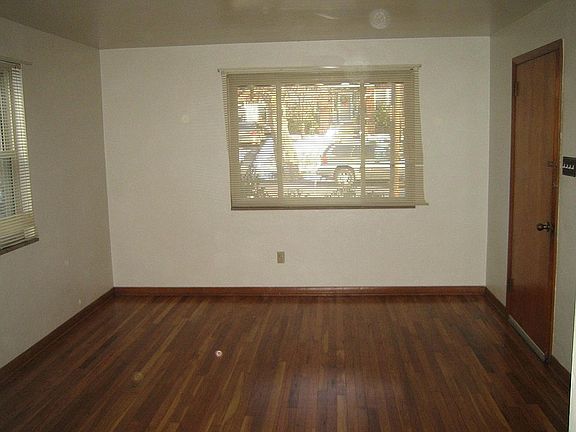 Living room and entrance