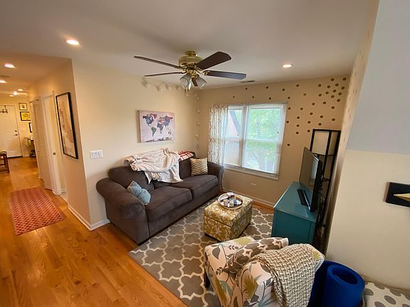 2nd image of 2940 N Kimball Ave #3