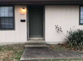 1521 N Clay Ave, Springfield, MO 65803