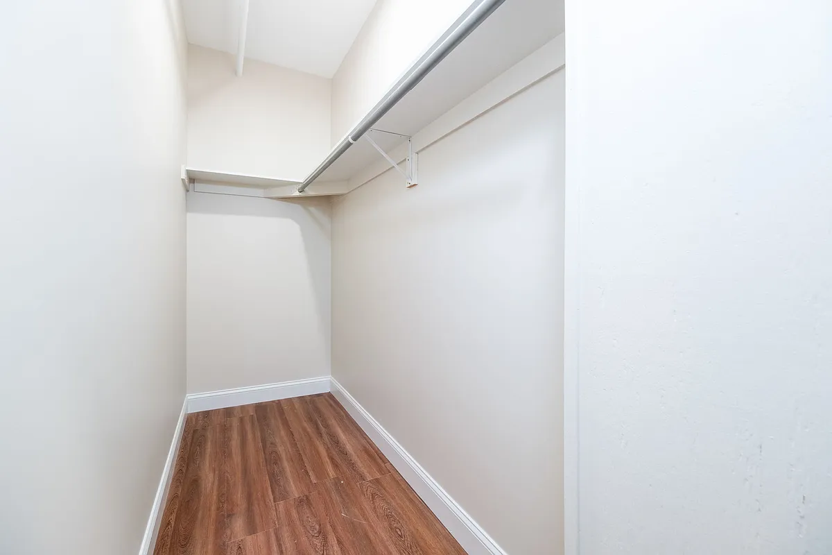 Building Photo - 1202 S 3rd St #202