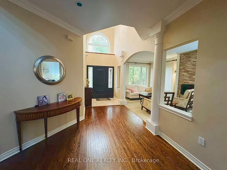 2361 Silverwood Dr — Photo 4