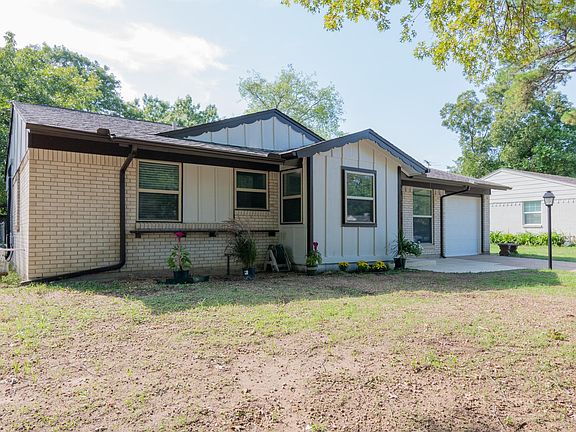 3rd image of 1210 Johns Dr