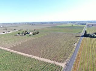3155 W Woodbridge Rd, Lodi, CA 95242