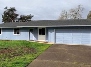 283 NE 34th Pl, Hillsboro, OR 97124