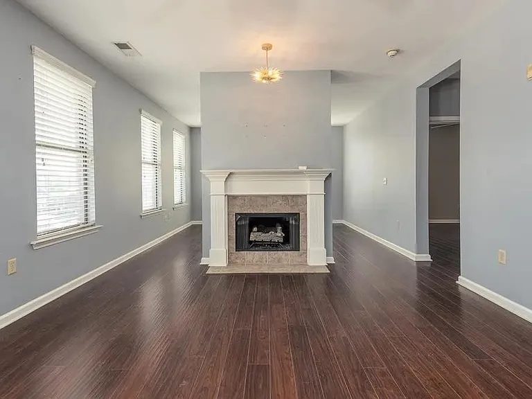 721 Litty Ct — Photo 4