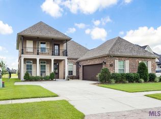 3164 Meadow Grove Ave, Zachary, LA 70791