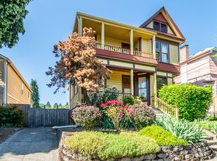 2325 SE Taylor St #3, Portland, OR 97214