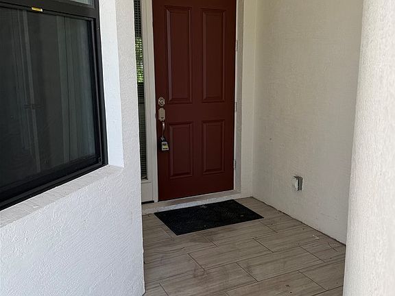 2nd image of 5442 Granada Blvd