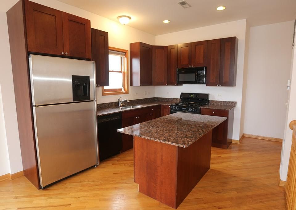1st image of 2551 N Southport Ave