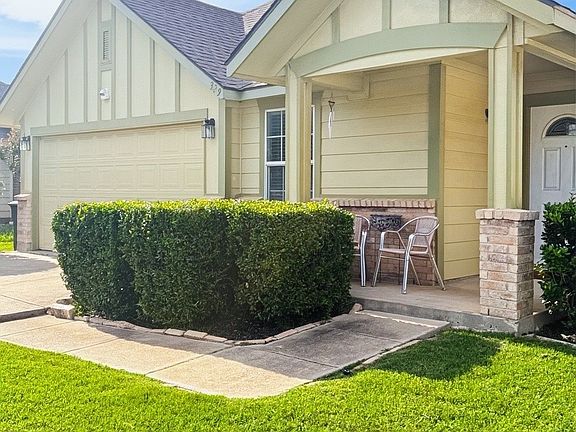 2nd image of 329 Wolf Mountain Ln