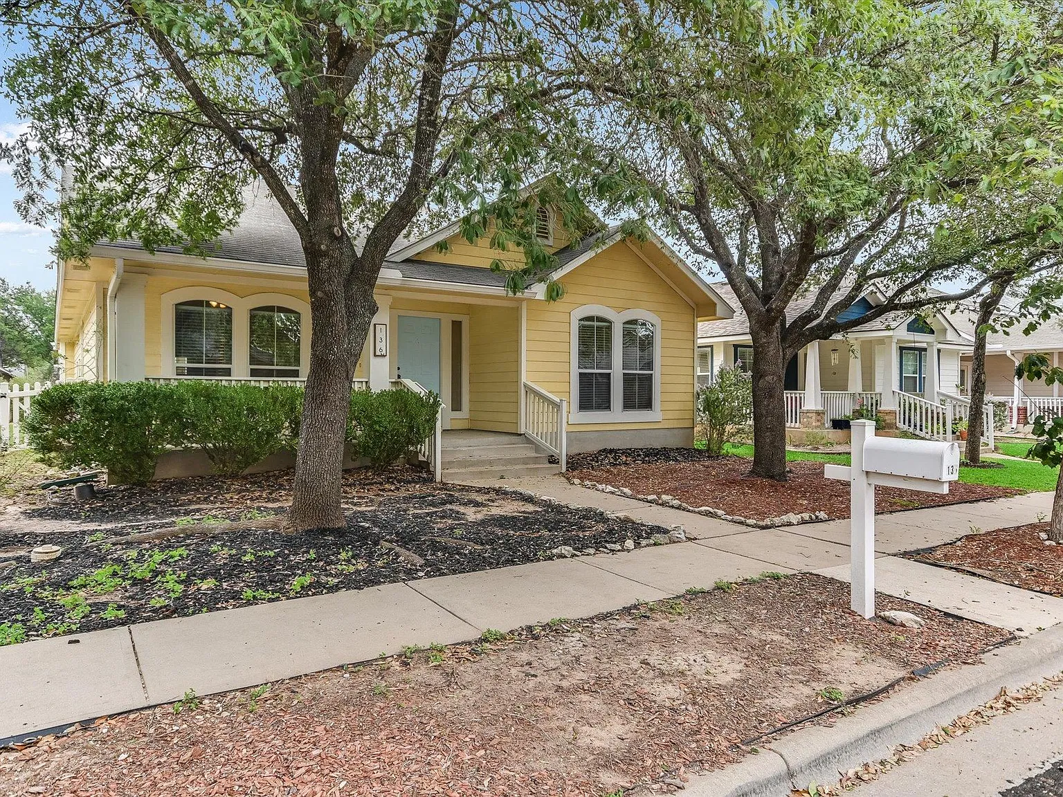 4 bed, 2.0 bath, 1730 sqft, $2,000 — Photo 4