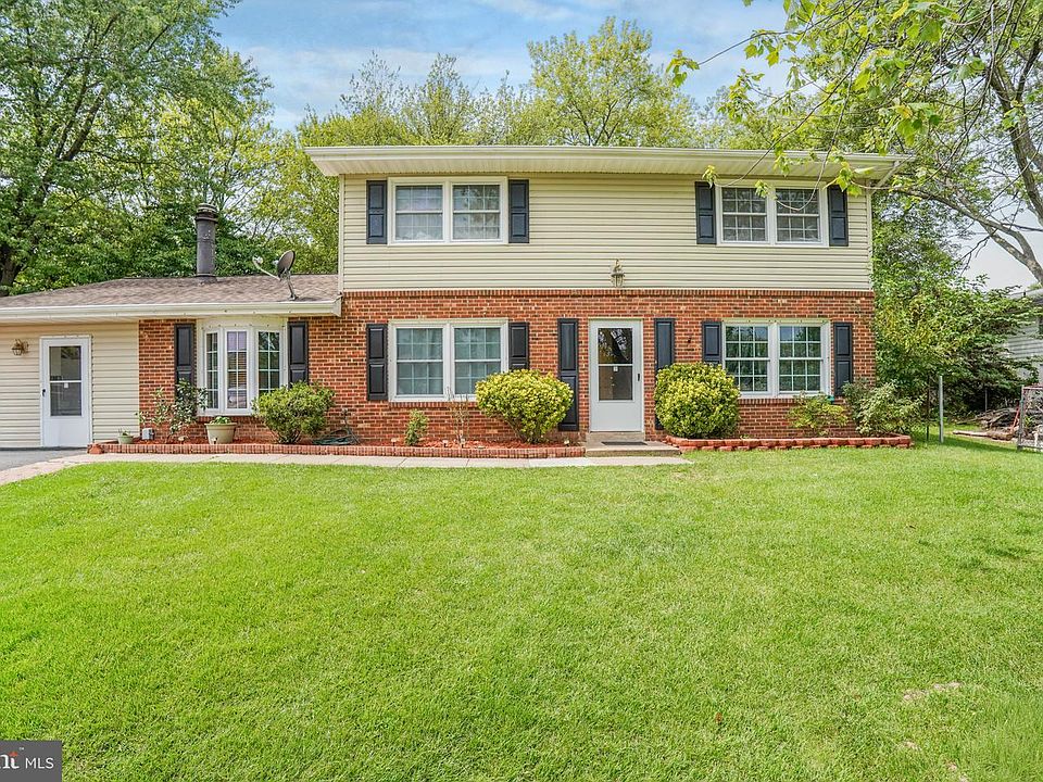 1st image of 503 Lee Ct