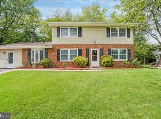 503 Lee Ct, Sterling, VA 20164