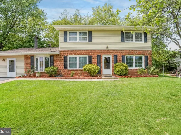 503 Lee Ct, Sterling, VA 20164