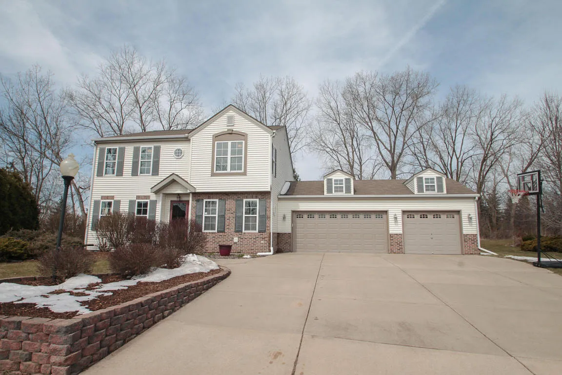 1101 Mallard Ct photo 1