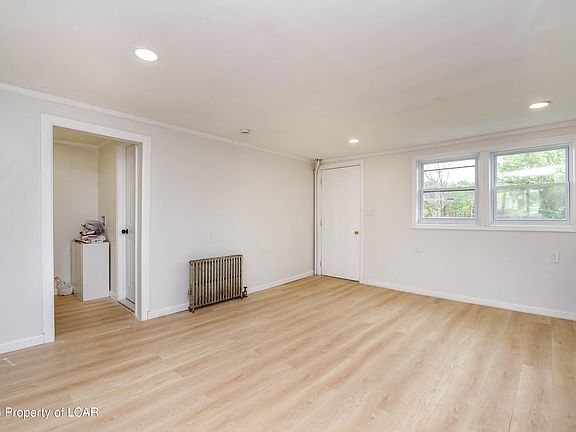 5th image of 519 Watt St