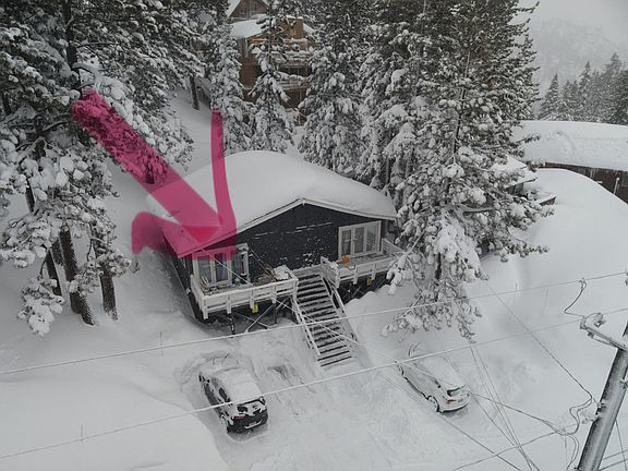 Unit to the left of the picture. Parking in front of the deck.