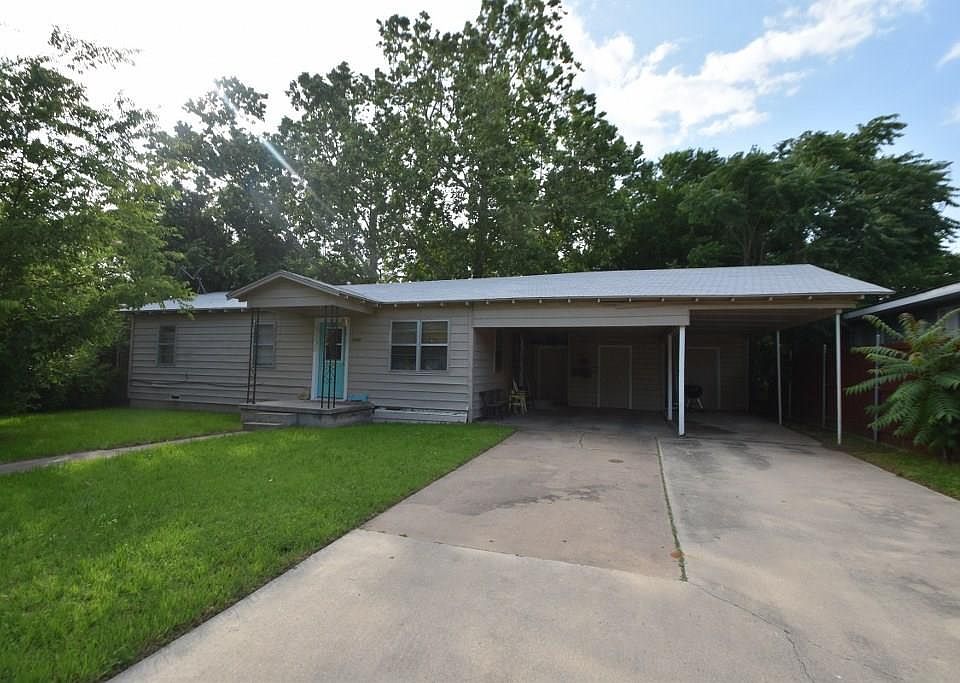 1st image of 1531 W Groesbeck St