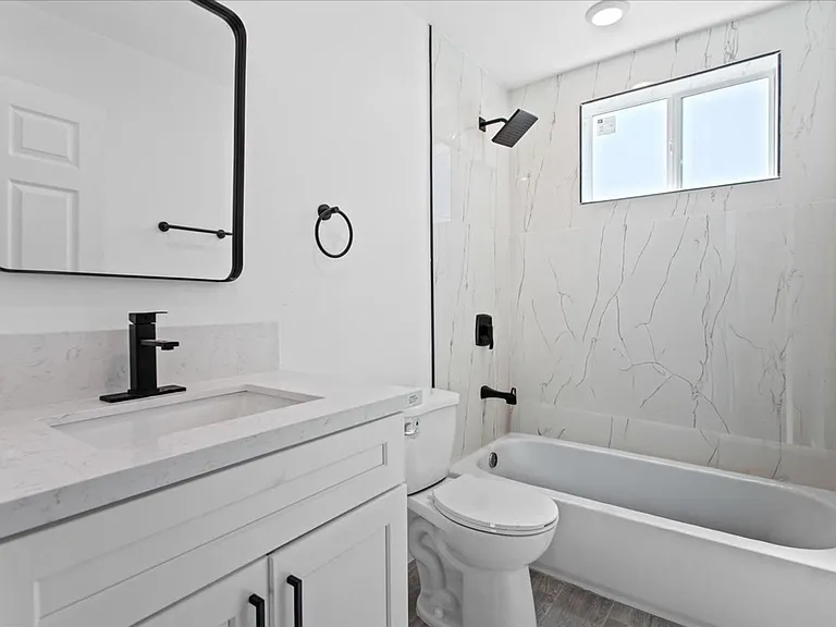 Luxury Brand New 2026 3 Bedroom Units — Photo 11