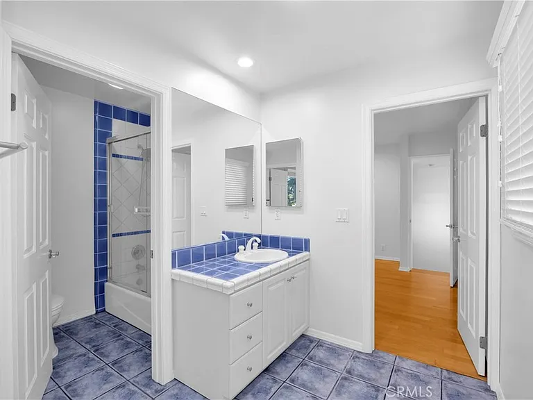 4031 N Virginia Rd — Photo 22