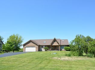 39W250 Chisholm Trl, Elgin, IL 60124