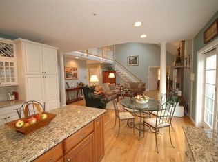 53 Weyland Cir, North Andover, MA 01845