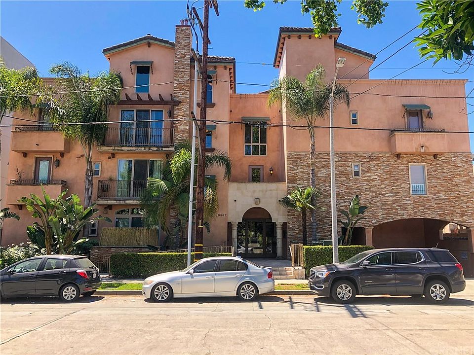 1st image of 10862 Bloomfield St APT 207