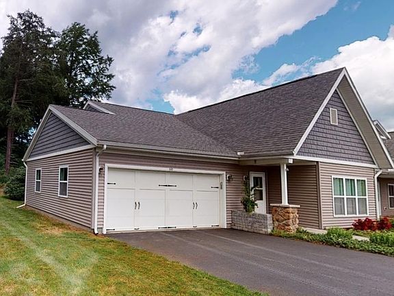 4th image of 60 Plains Dr