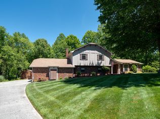101 Brentwood Dr, Oak Ridge, TN 37830