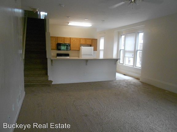 4th image of 135 E 12th Ave